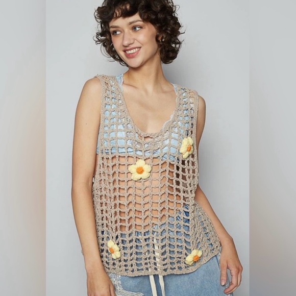 POL Crochet Flower Scoop Neck Boho Top S 21” p2p Mocha $84 Retail NWT - Picture 6 of 9
